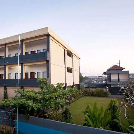 Отель Pondok Taman 828